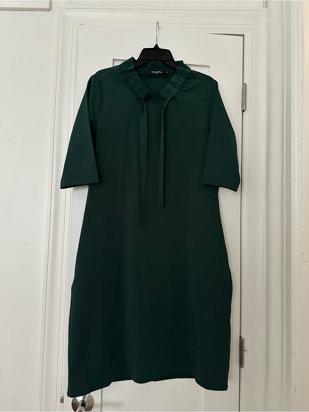 Emerald Green Tie-Neck Midi Dress